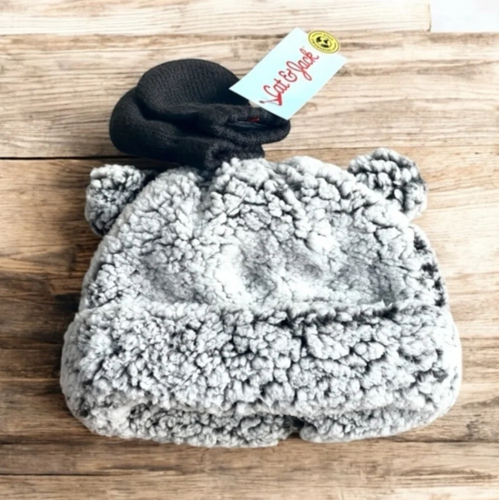 Cat & Jack kids Winter Sherpa Beanie & Gloves Set NWT Size: Newborn